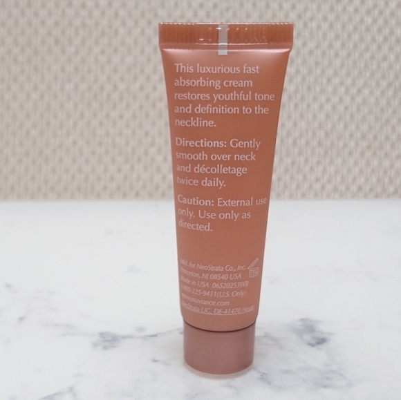 New Exuviance Age Reverse Toning Neck Cream Mini Travel Size .35 oz/10 g - Picture 2 of 3